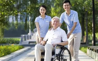 社区养老服务现状分析及对策           加强引导社区老年人参与社会生活